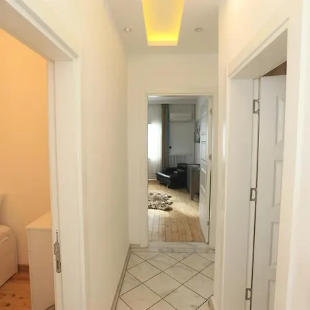 Luxury 4 Bedroom Apt At Nisantasi Apartment *