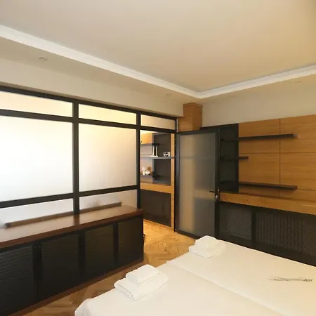 Apartment Luxury 4 Bedroom Apt At Nisantasi Istanbul