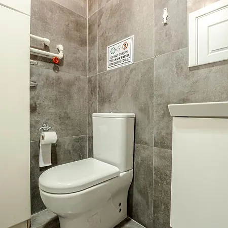 Apartment Luxury 4 Bedroom Apt At Nisantasi *